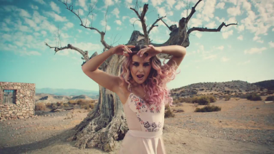 Little_Mix_-_Shout_Out_to_My_Ex_28Official_Video29_mp4_000195142.png