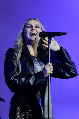 Perrie__45_~0.jpg
