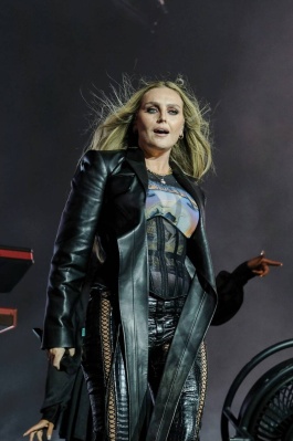 Perrie__49_.jpg