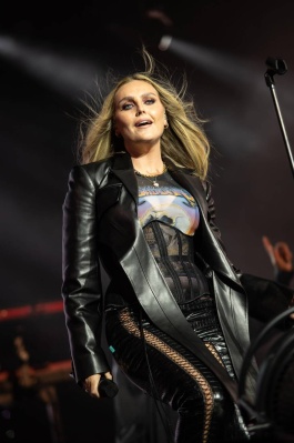 Perrie__84_.jpg