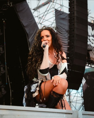 jadeatbrasil_1756297908_3708418097688495611_42514926962.jpg