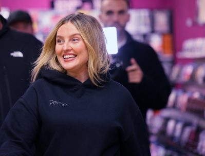 0_IBP_NEC_101025perrie_08JPG.jpg