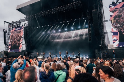 credit: mitchperyer IG

