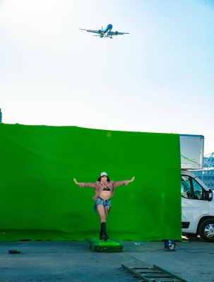PLASTIC_BOX_Look_2_Wearing__maximilianraynor__diesel____karenstanleyphoto_2B__alicebackham_28629.jpg