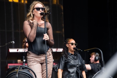 Perrie__13_~4.jpg