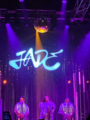 credit: IG/laurenellenjane
