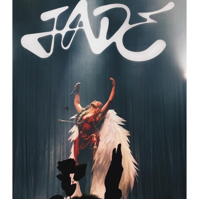 credit: IG/danaturney
