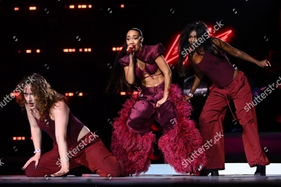 https___www_shutterstock_com_editorial_image-editorial_M1T7Y9x0N6zcAey3ODkyMTk3D_leigh-anne-performing-on-stage-capital_s-jingle-bell-1500w-16007429fz.jpg
