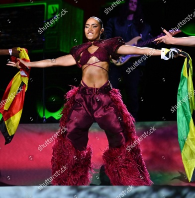 https___www_shutterstock_com_editorial_image-editorial_M1TeY7x8Nfz5A6ydODczOTU3D_leigh-anne-performing-on-stage-capital_s-jingle-bell-1500w-16007429et.jpg