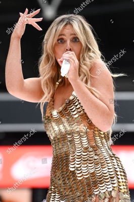 https___www_shutterstock_com_editorial_image-editorial_M3TfQ222Nbz2g130MTU5Mzc3D_perrie-performing-on-stage-capital_s-summertime-ball-1500w-14539542ms.jpg