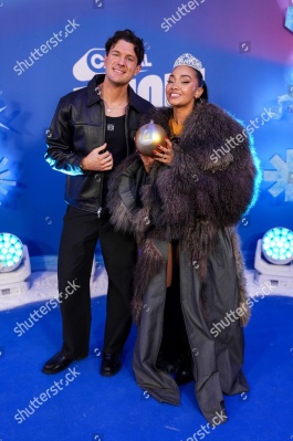 https___www_shutterstock_com_editorial_image-editorial_M4T6Y3x6N1z0Aey9NjYzNTk3D_jimmy-hill-leigh-anne-pinnock-backstage-capital_s-jingle-1500w-16007426ce.jpg
