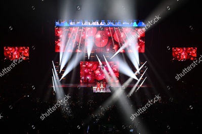 https___www_shutterstock_com_editorial_image-editorial_MeT1U0xaM1jbI23dOTU2MDQ3D_perrie-performing-on-stage-capital_s-jingle-bell-1500w-14977343ea.jpg