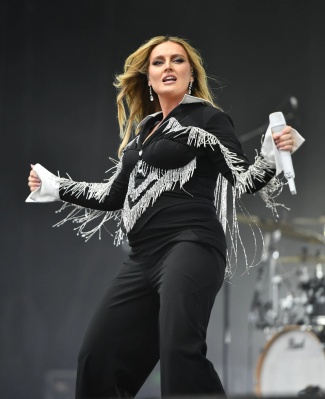 imgi_1_perrie-edwards-delivered-high-energy-1017409339.jpg