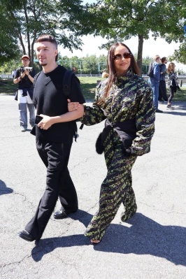 jade-thirlwall-arrives-at-off-white-show-at-new-york-fashion-week-09-08-2024-5.jpg