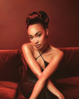 leigh-anne-pinnock-for-deeds-april-2026-4.jpg