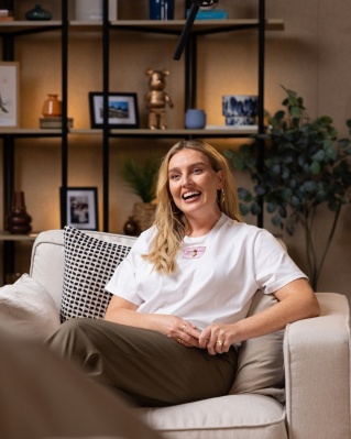 perrie_4.jpg