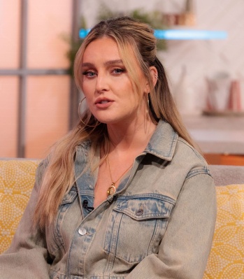 perrie_lorreine_281129.jpeg