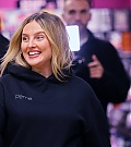 0_IBP_NEC_101025perrie_08JPG.jpg