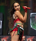 imgi_1_101468379-15025437-The_songwriter_left_very_little_to_the_imagination_as_she_slippe-a-2_175.jpg