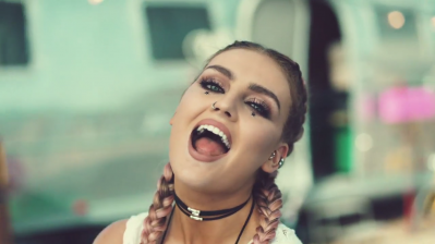 Little_Mix_-_Shout_Out_to_My_Ex_28Official_Video29_mp4_000216585.png