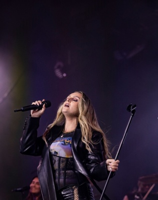 Perrie__101_.jpg