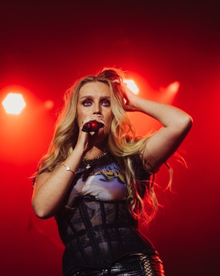 Perrie__124_.jpg