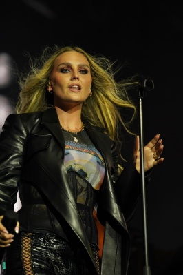 Perrie__4_~0.jpg
