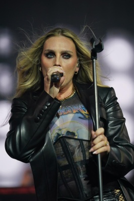 Perrie__5_~0.jpg