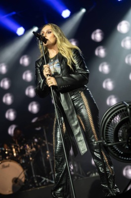 Perrie__79_.jpg
