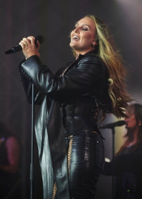 Perrie__94_.jpg