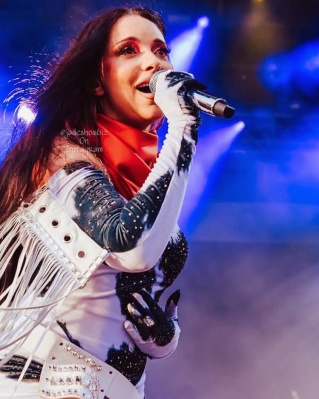 jadeshowbiz_1748791839_3645452630142121243_74592991937.jpg