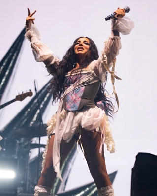 update_jade_thirlwall_1748253956_3640940538586038951_5884110546.jpg