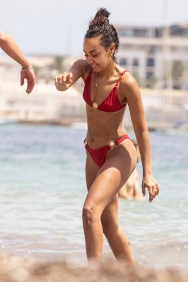 Leigh-Anne-Pinnock-seen-wearing-a-red-bikini-as-she-hits-the-beach-in-Ibiza-Spain-270724_7.jpg