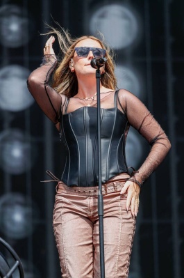 Perrie__49_.jpg