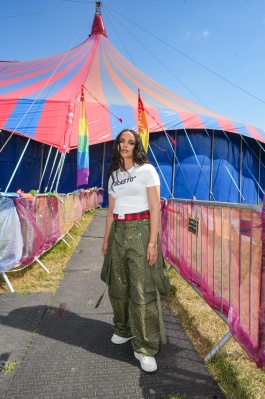 imgi_1_2025_JADE_GLASTONBURY_VOGUE__alicebackham_A7504563.jpg