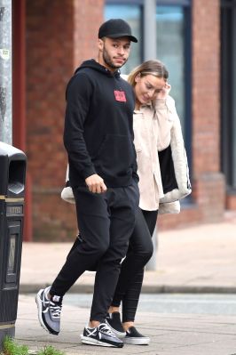 perrie-edwards-and-alex-oxlade-chamberlain-out-in-wilmslow-01-07-2020-2.jpg